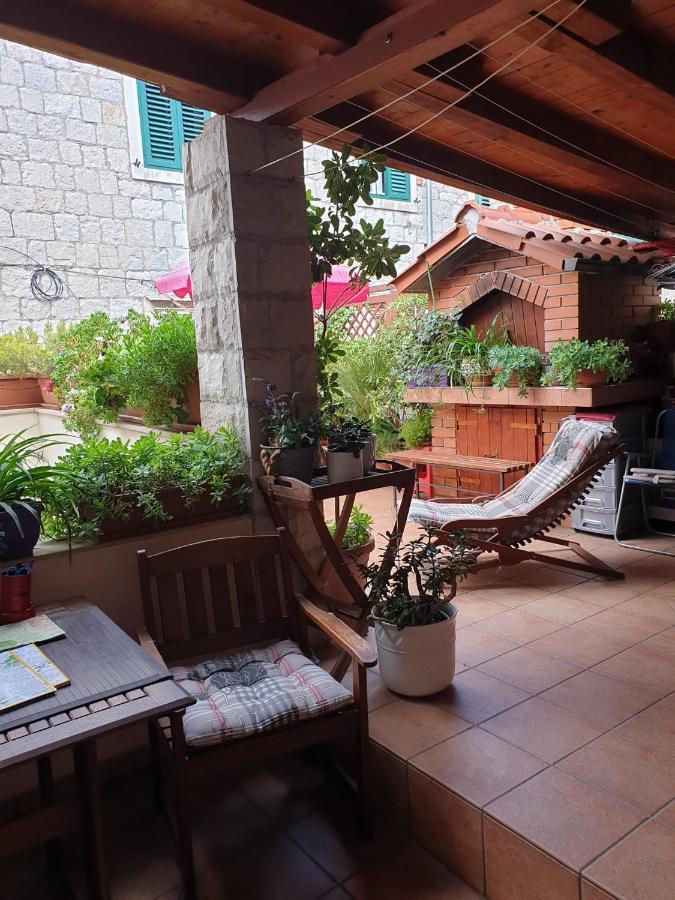 Apartments And Rooms Villa Lina Split Ngoại thất bức ảnh