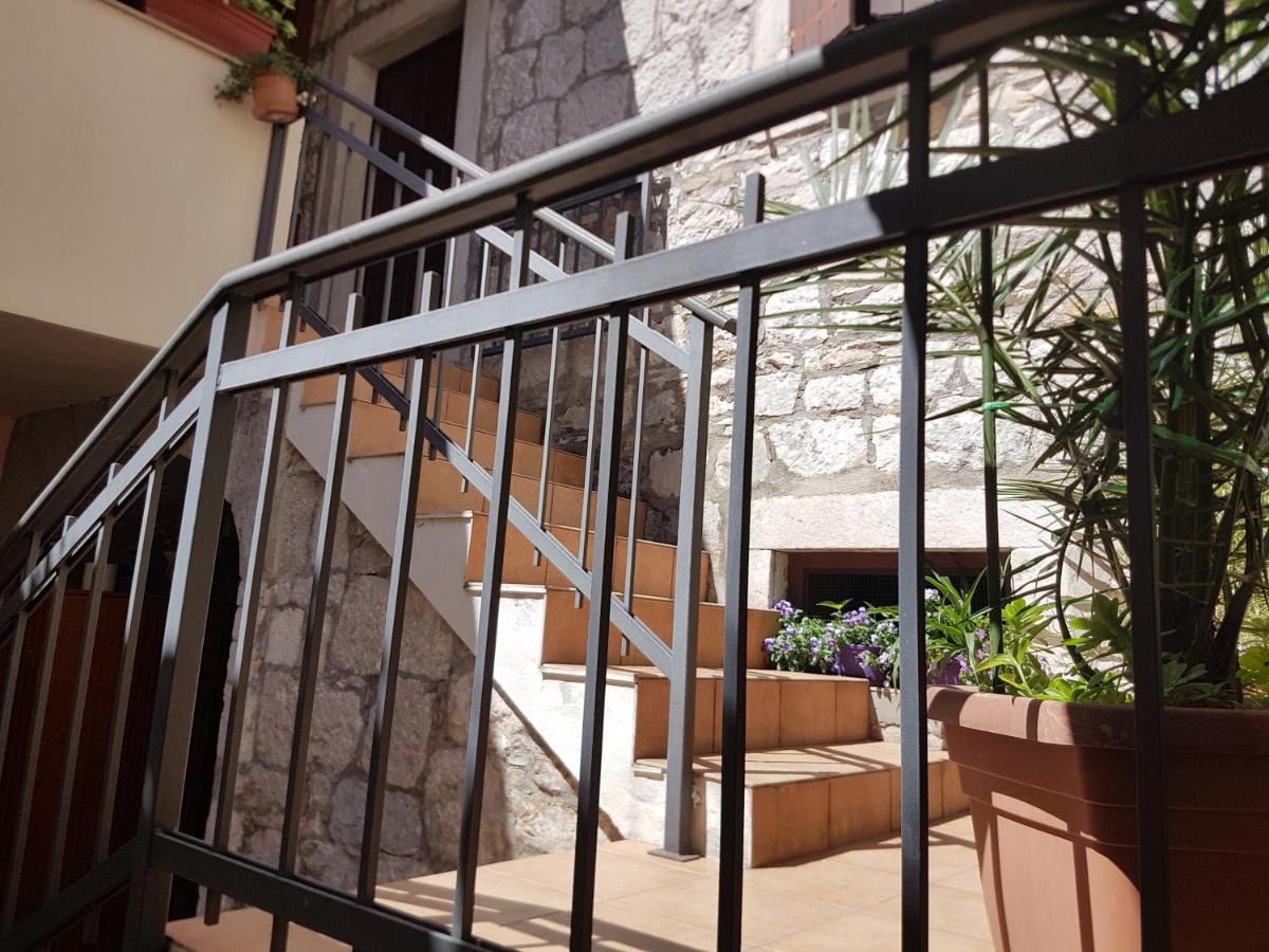 Apartments And Rooms Villa Lina Split Ngoại thất bức ảnh